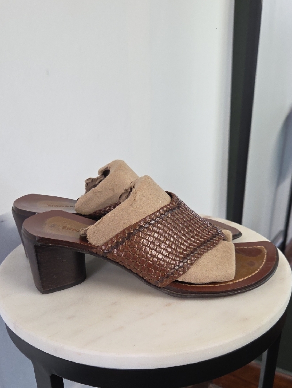 Enzo Angiolini Brown Woven Leather and Beige Suede Knot Slide Heels Size 8.5 - Picture 3 of 6